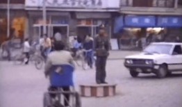 最新商场投掷爆料视频,惊心动魄一幕引热议